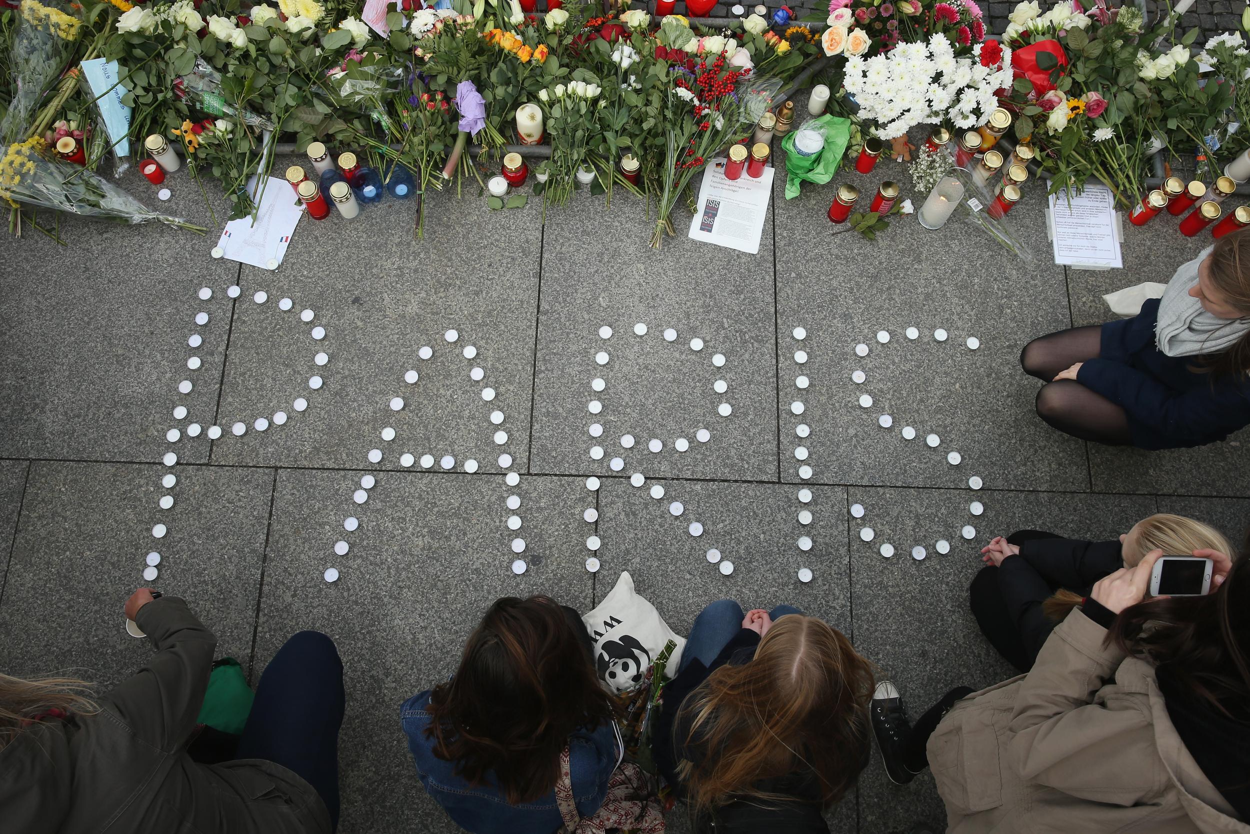 Attentats de Paris – Larmor-Plage à l’écoute